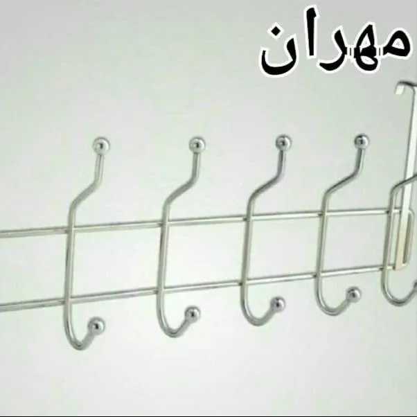 رخت آویز پشت دری
