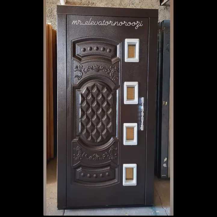تولید درب لولایی و کابین آسانسوردرطرح‌ها ومدلهای مختلف