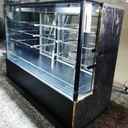 یخچال های مکعبی در ابعاد مختلف مناسب قنادی موتور سکاپ کندانسور کاوردار ترموستات دیجیتال