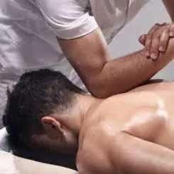 خدمات ماساژ درمانی و فیزیوتراپی