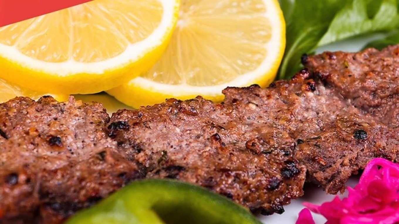 رستوران تینوش انواع کباب و غذای محلی در رشت
