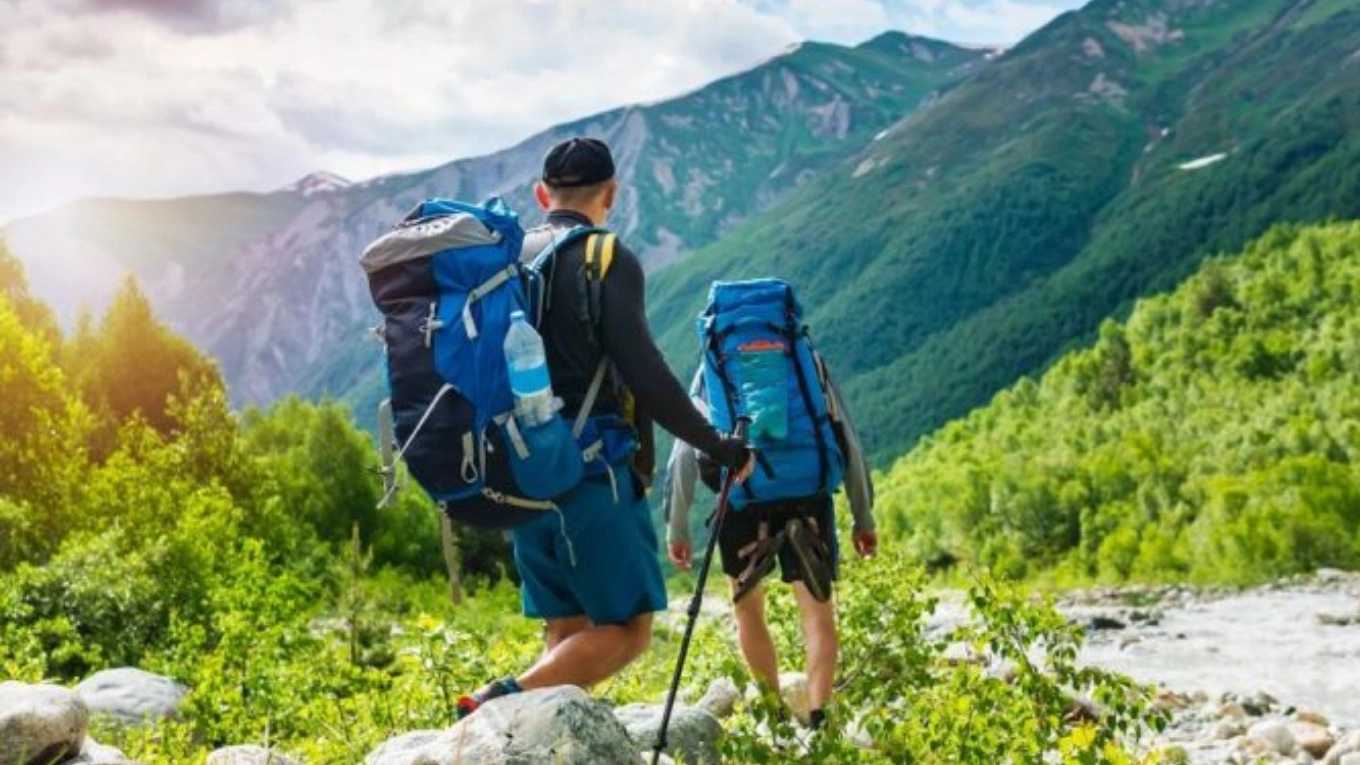 تجهیزات طبیعت گردی و کوهنوردی رویال کمپ در محلات مرکزی