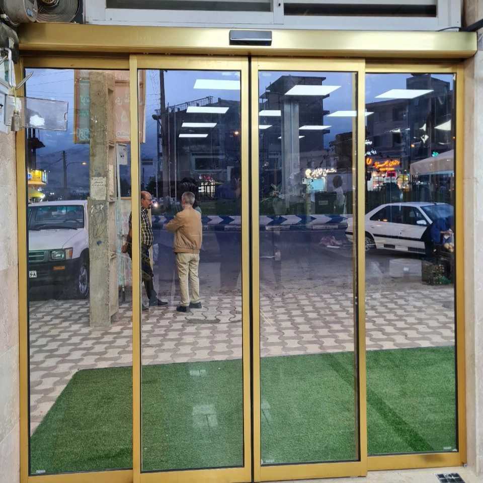 درب اتوماتیک شیشه ای