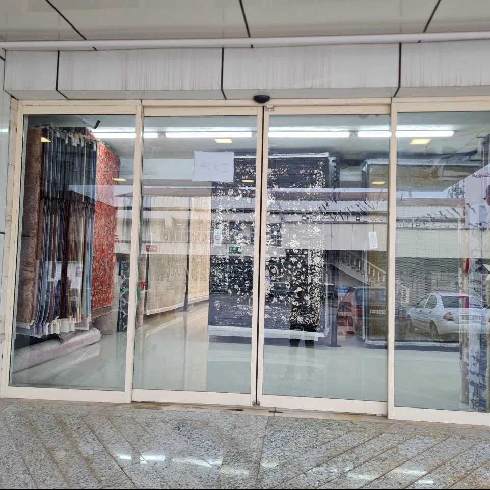درب اتوماتیک شیشه ای