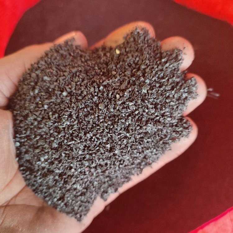 گرانول مشکی چمن