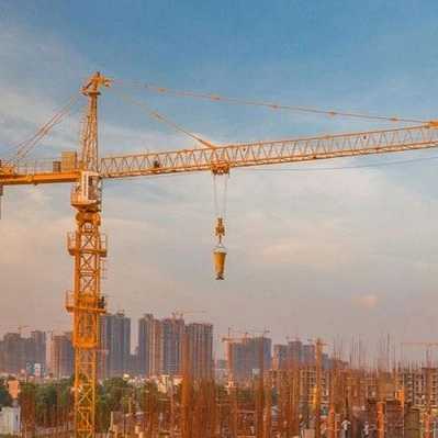 تاورکرین و آسانسور کارگاهی روحانی
