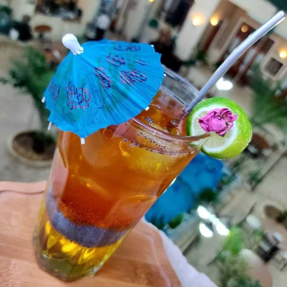 کافی شاپ و رستوران خان نشین