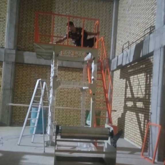 دستگاه برش و دوخت نایلون