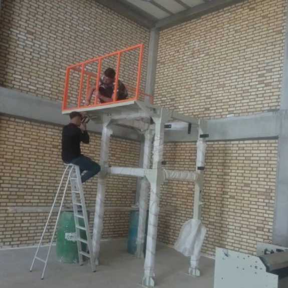 دستگاه برش و دوخت نایلون