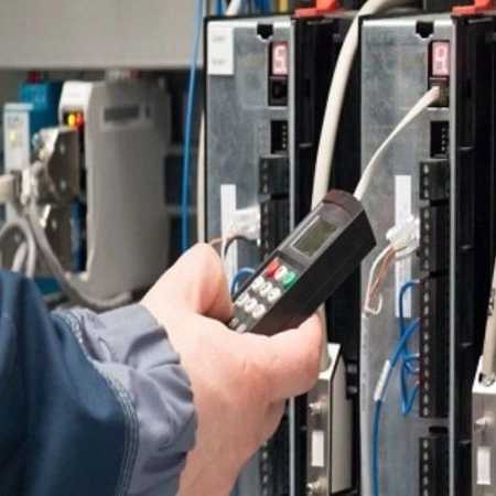 تعمیر دستگاه cnc مرتضی ساعدی