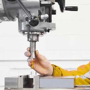 تعمیر دستگاه cnc مرتضی ساعدی