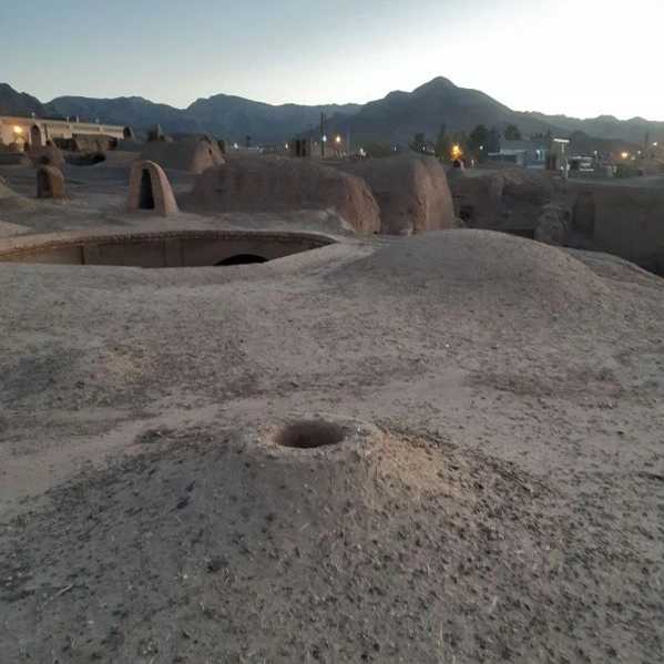 بافت قدیم روستای مزار و قلعه