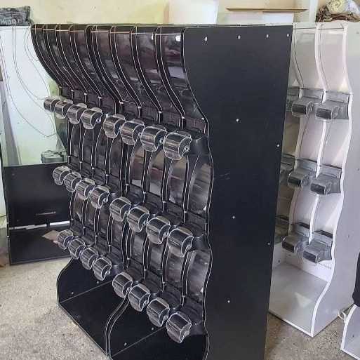 الینا استند
