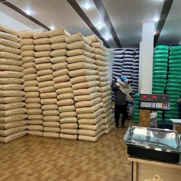 فروشگاه خوراک دام و طیور مرغداران در تالش