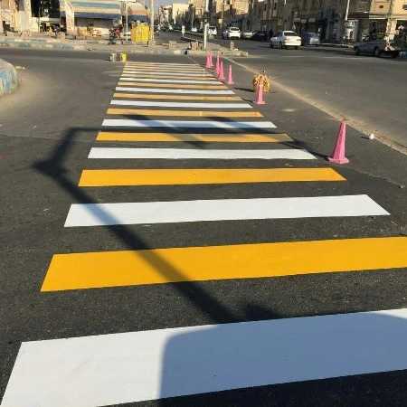 رنگهای ترافیکی و خطوط خیابانی
