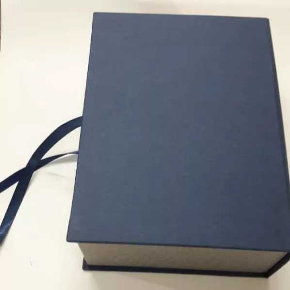 هاردباکس در کتابی