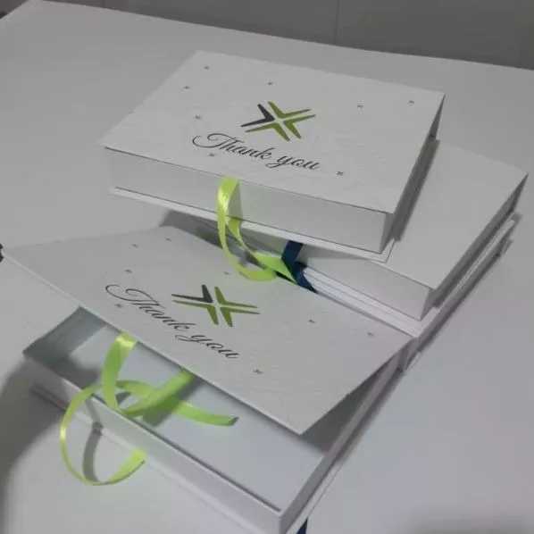 هاردباکس در کتابی