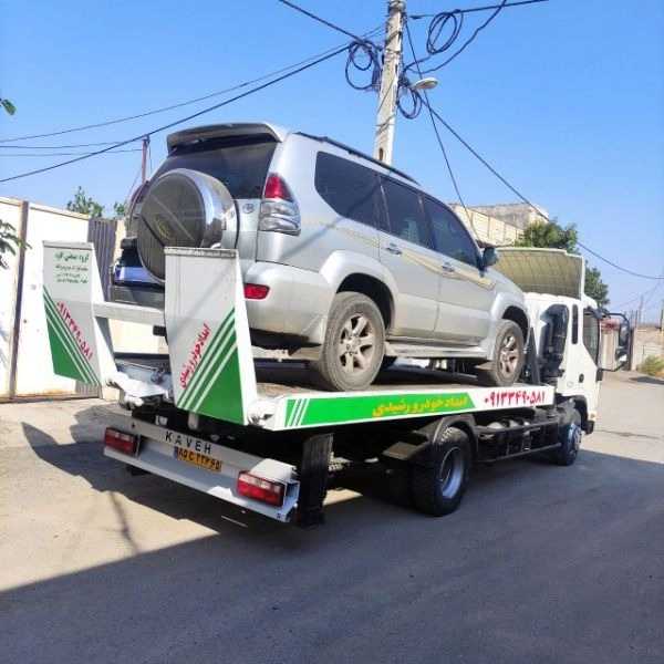 ماشین کش کفی بر و امدادخودرو رشیدی در بم کرمان