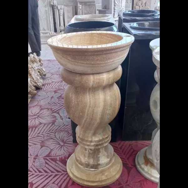 تولید اسلب سفید و سیاه در چندین طرح و رنگ
