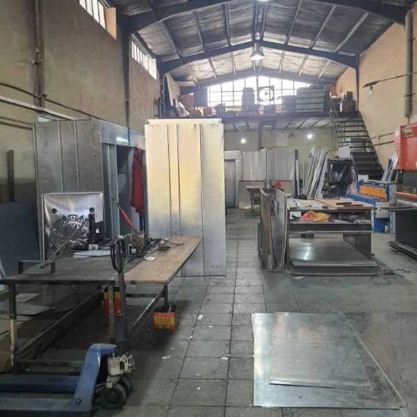 کابین و قطعات و حفاظ وزنه و موتور آسانسور پارسه