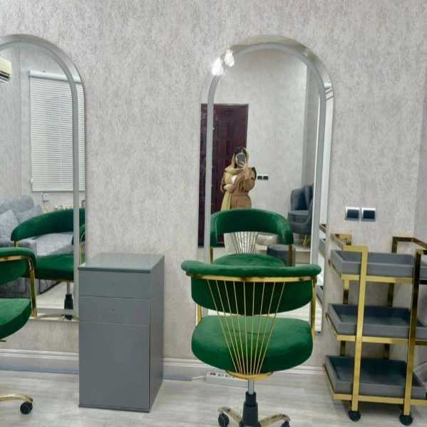 تجهیزات سالن زیبایی و فروشگاه آینه