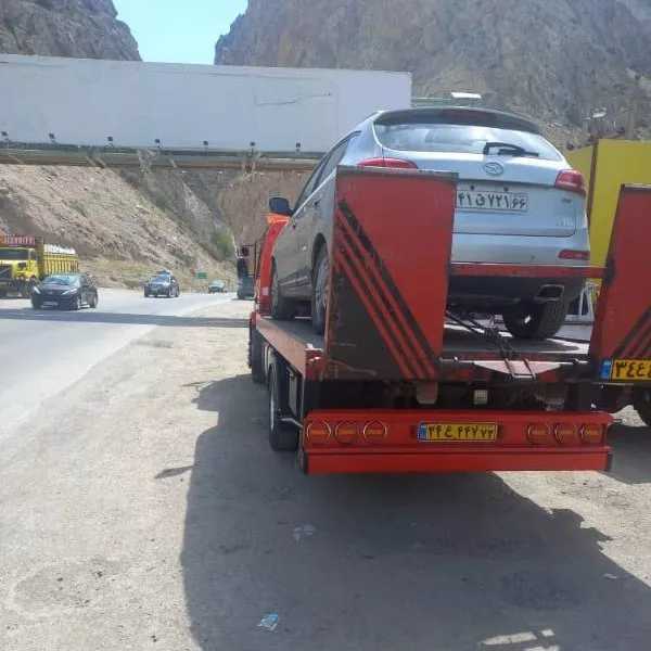 خودرو بر و جرثقیل جاده هراز قائم