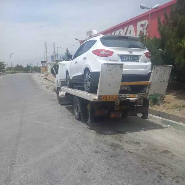 خودرو بر و جرثقیل جاده هراز قائم