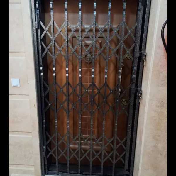 درب آکاردئونی رحیمی در بابل