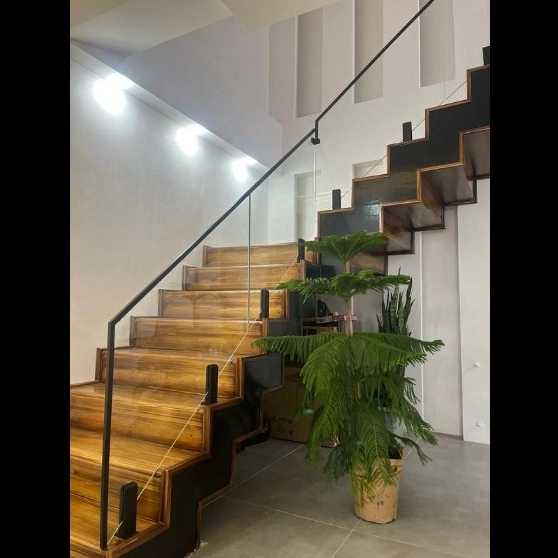 عکسای نرده شیشه ای