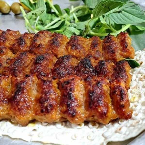 رستوران عمو قاسم