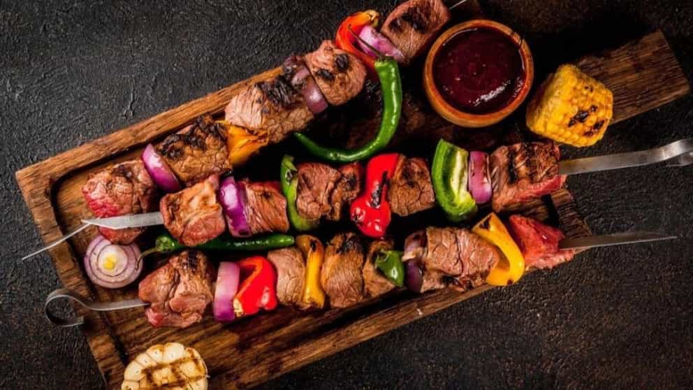 همه چیز درمورد انواع کباب در رشت