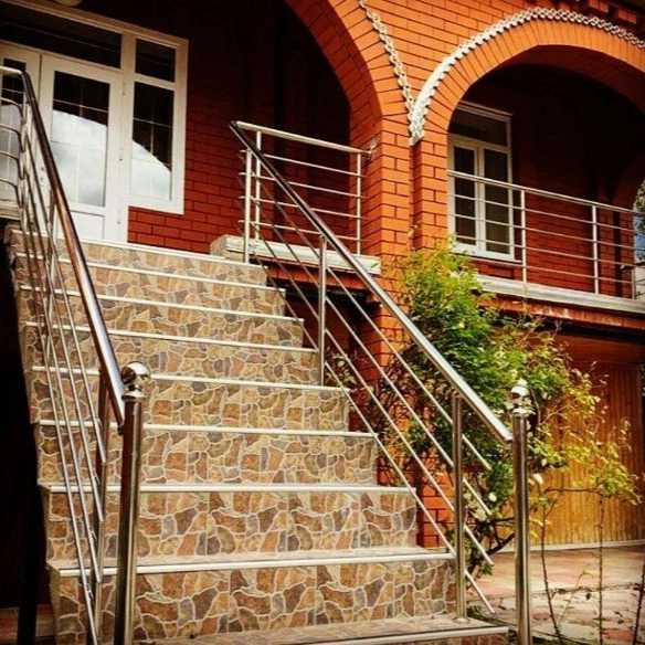 نرده فلاح