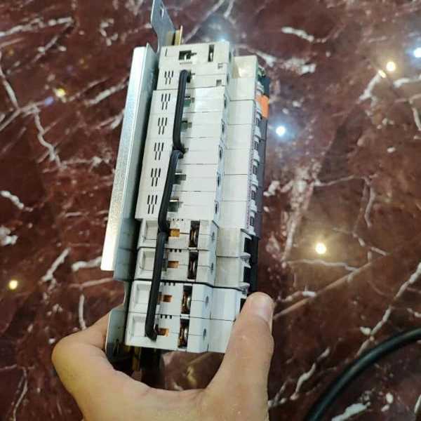 برقکاری صنعتی و ساختمانی علی اکبر مساح زاده