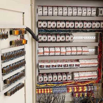 اجرا برق کارخانجات و گلخانه ها