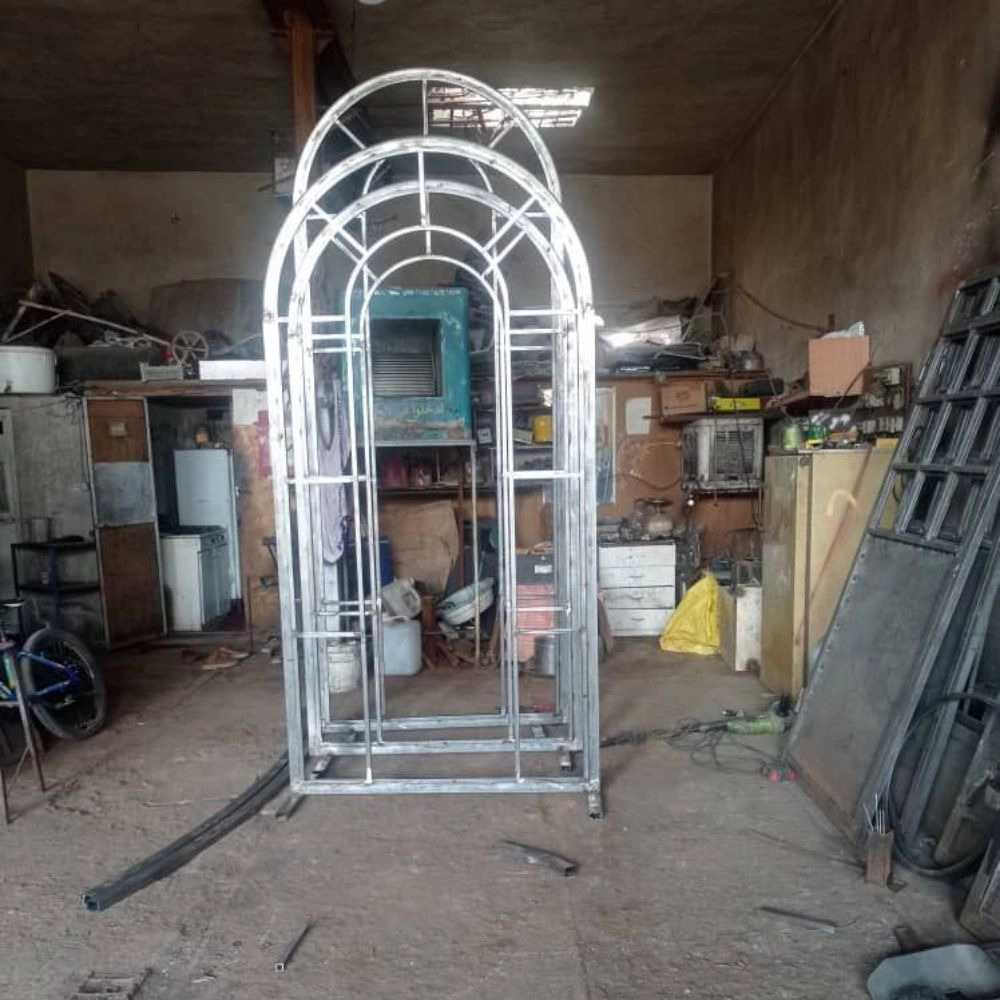 درب و نرده و پله گرد گروه صنعتی صاحب الزمان