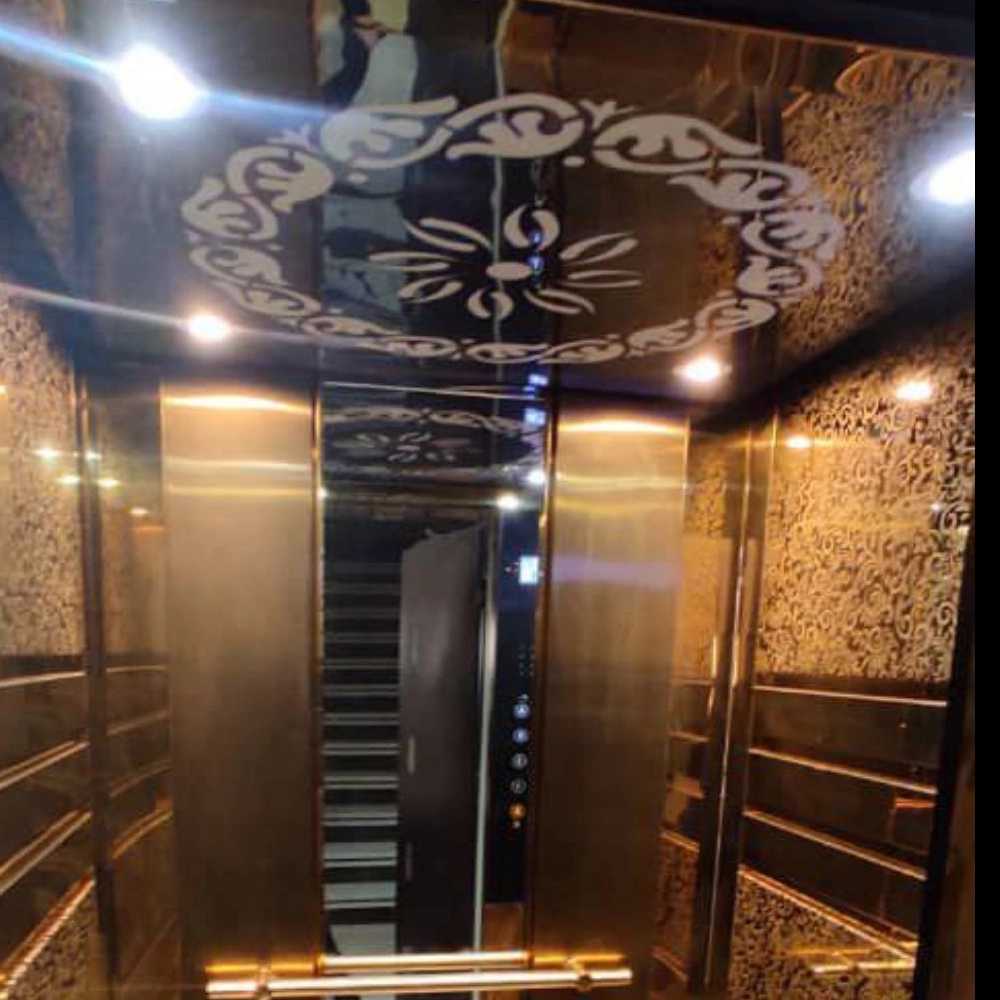 آسانسور عرشیا