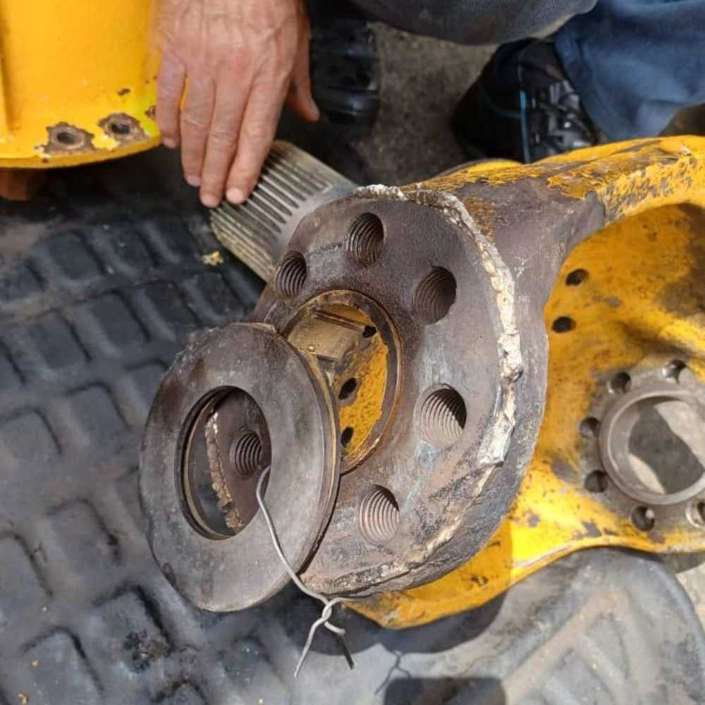 تعمیرات تخصصی بوم خشک و گیربکس