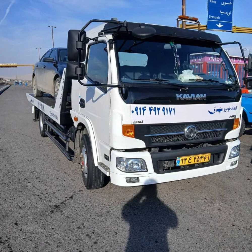امداد خودروی تکاب09964918994