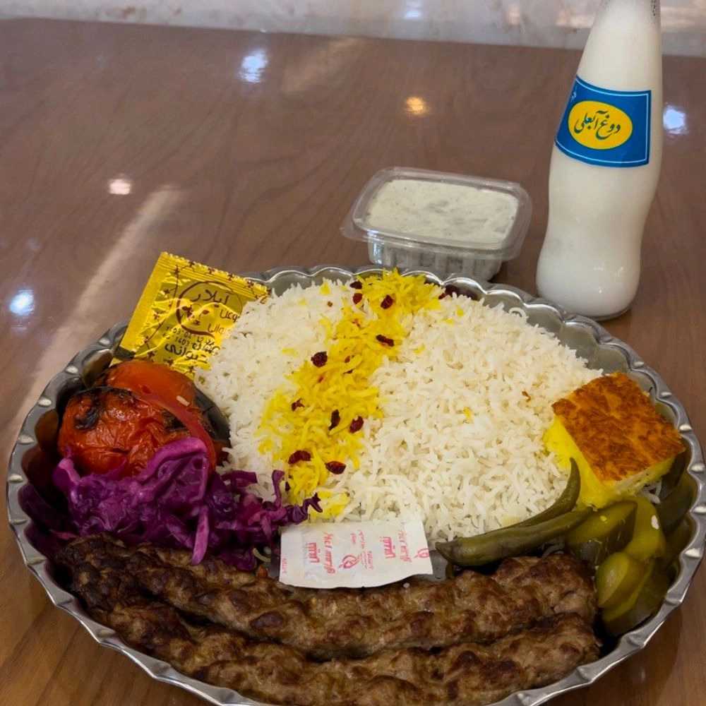 کترینگ و رستوران موسوی