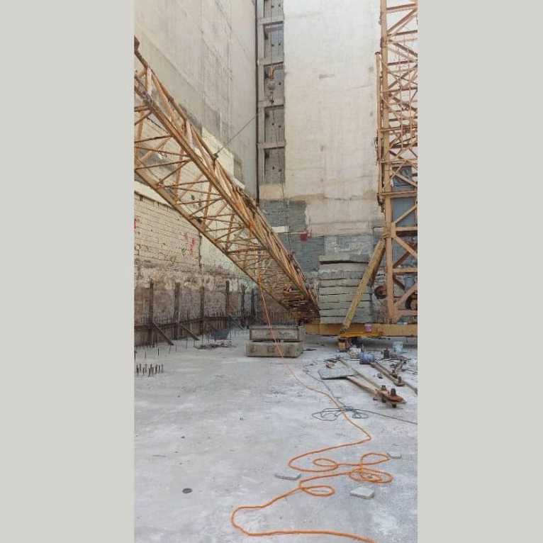 تاور کرین شجاعی