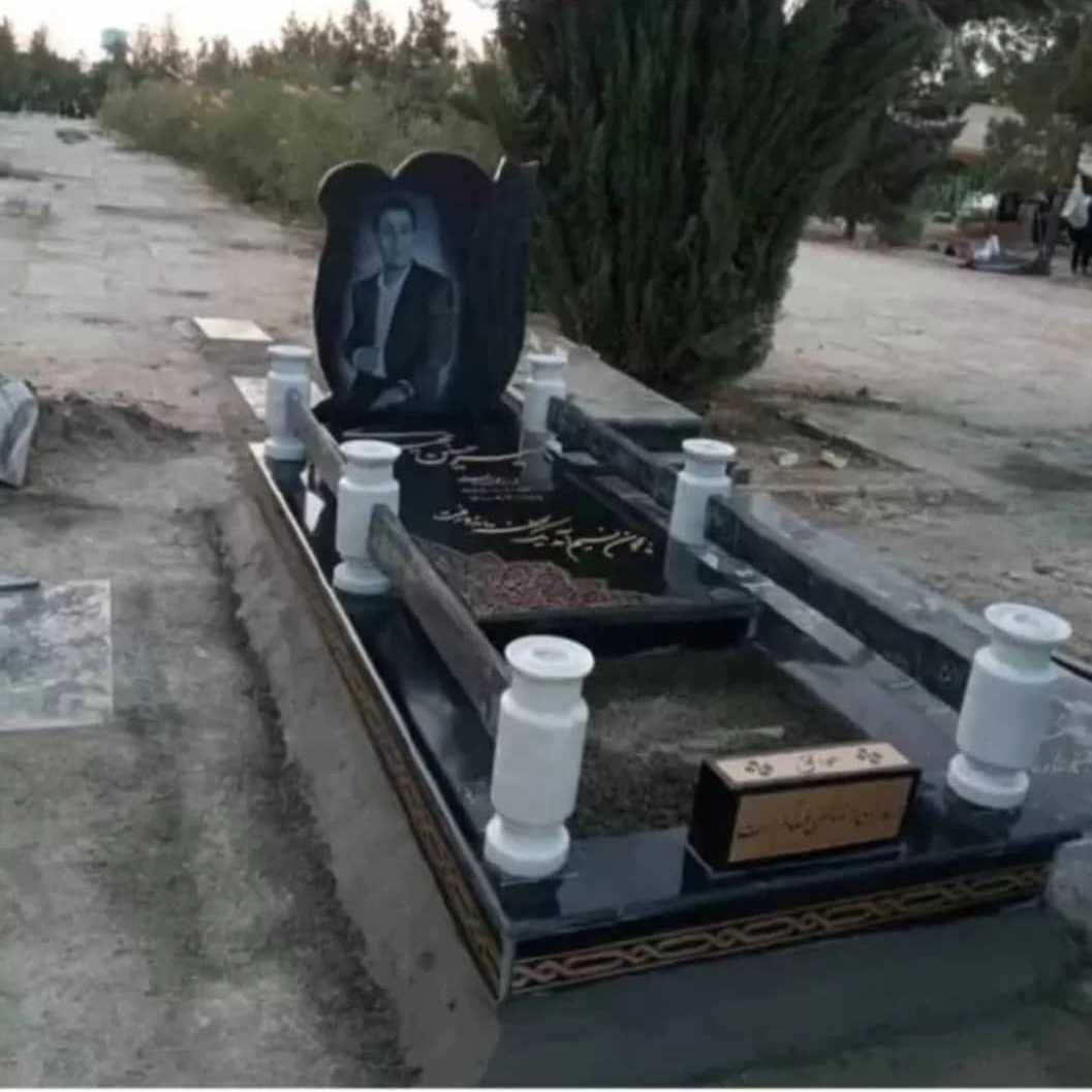 سنگ مزار با کیفیت