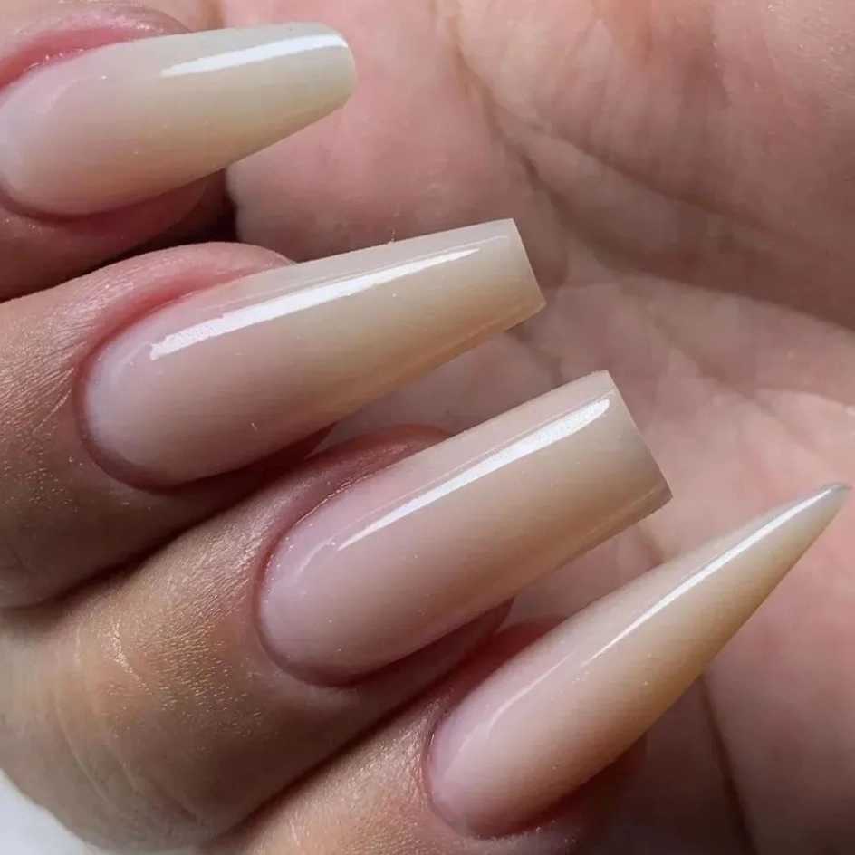 کاشت ناخن پارمیس