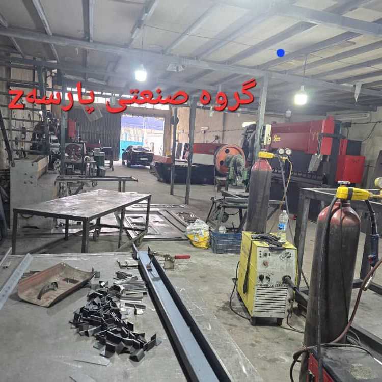 کابین و قطعات و حفاظ وزنه و موتور آسانسور پارسه