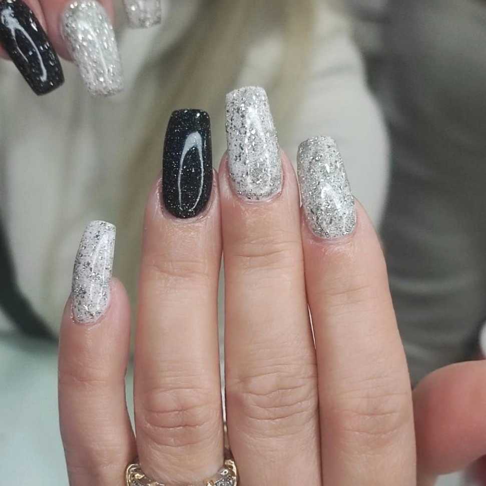 کاشت ناخن