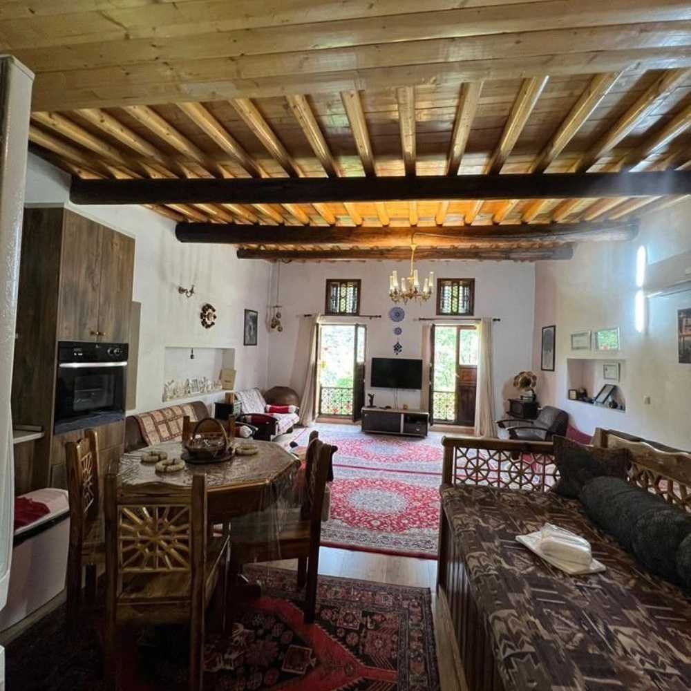 اقامتگاه سنتی خانه بر