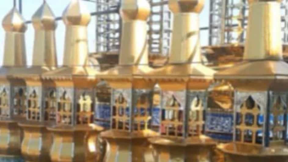 گنبد و گلدسته فلزی در بوشهر