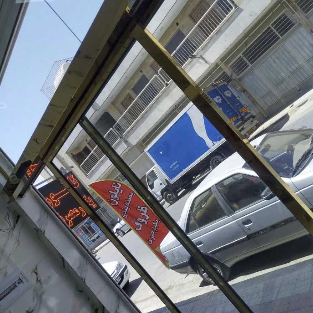 پارسین دُر مرکز فروش و نصب انواع درب اتوماتیک ریلی در اصفهان