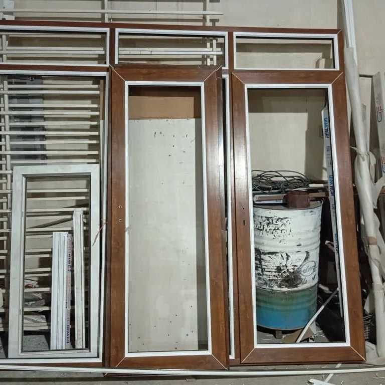 تعمیر و نگهداری شیشه سکوریت در ساختمان