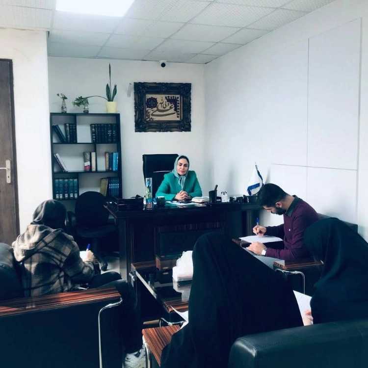 مشاور موسسه حقوقی عدل پندار