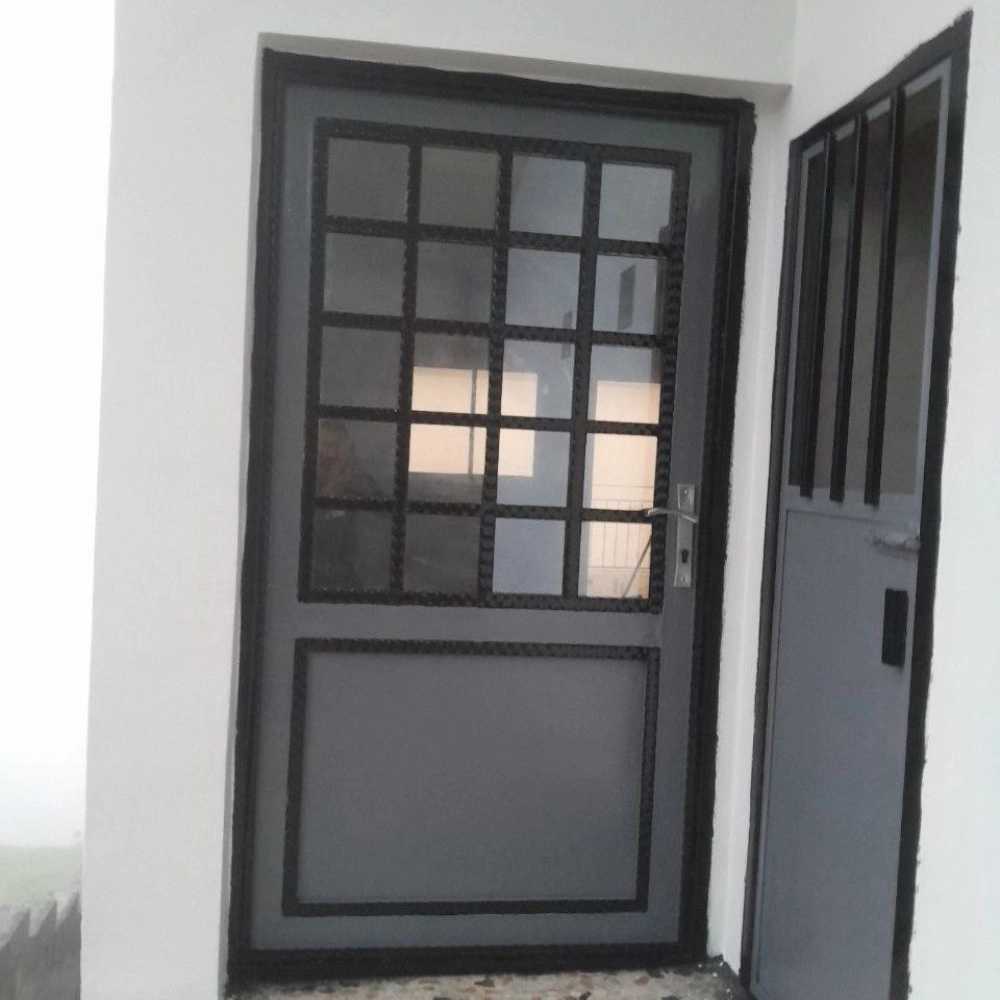 نقاشی درب اهنی درگرمدره کرج